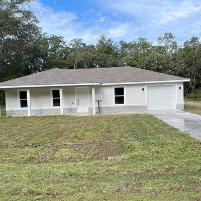 20 Fisher Lane Ct, Ocklawaha, FL 32179