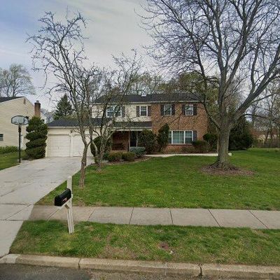 20 Lakeview Dr, Cherry Hill, NJ 08003