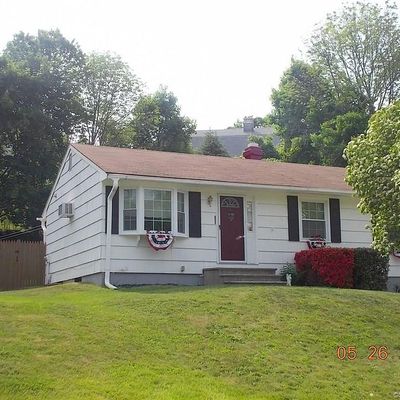 20 Longwood Dr, Naugatuck, CT 06770