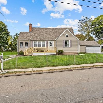 20 Saltonstall Pl, East Haven, CT 06512