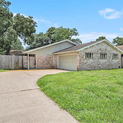 2009 Sunset Ct S, League City, TX 77573