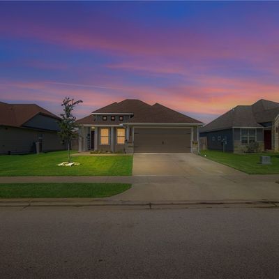 2013 Dumfries Dr, Bryan, TX 77807