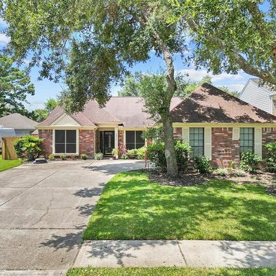 2016 Reef Dr, League City, TX 77573