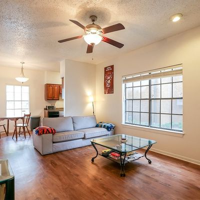 203 E 31st Street, Austin, TX 78705