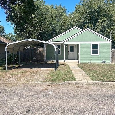 203 Graves St, Whitesboro, TX 76273