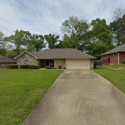 203 Harcrow Rd, Palestine, TX 75801