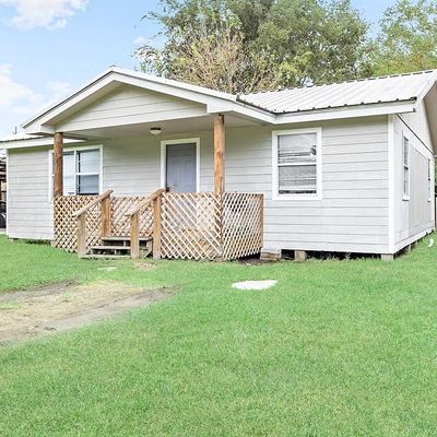 205 E Pine, Winnie, TX 77665