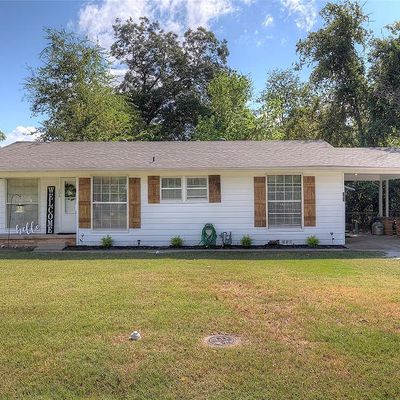 206 9 Th St, Sulphur Springs, TX 75482