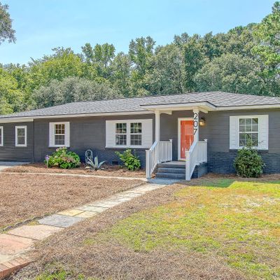 207 Trivers Dr, Moncks Corner, SC 29461