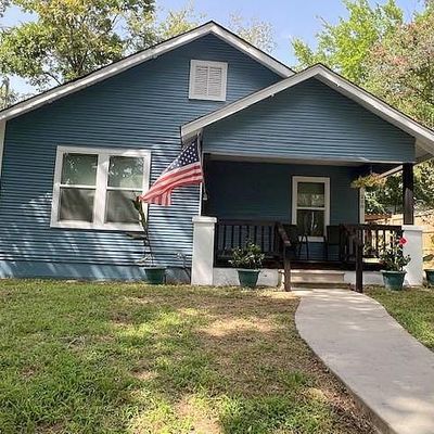 208 W Kilpatrick St, Mineola, TX 75773