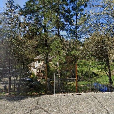 2088 Robinson Rd, Grants Pass, OR 97527