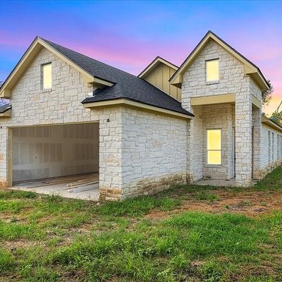 209 W Nolan Street, Lorena, TX 76655