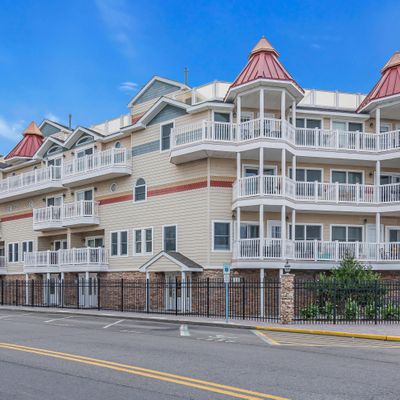 21 Blaine Avenue, Seaside Heights, NJ 08751