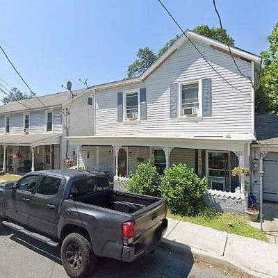 21 E Grand St, Hampton, NJ 08827