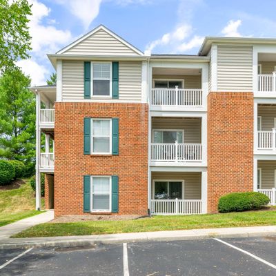 211 S Knollwood Dr #2101, Blacksburg, VA 24060