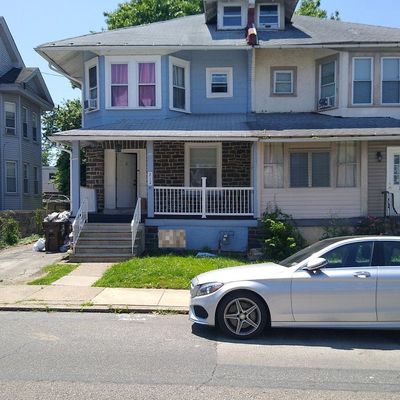 212 N Maple Ave, Lansdowne, PA 19050