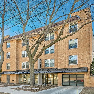 2121 N Cambridge Ave #313, Milwaukee, WI 53202