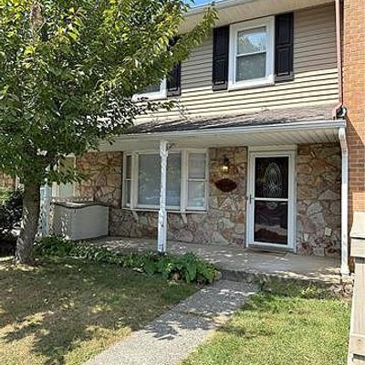 1843 Aster Rd, Macungie, PA 18062