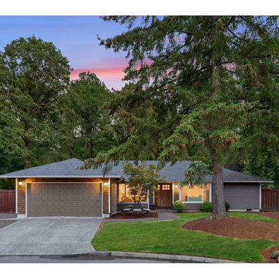 18434 Sandpiper Cir, Lake Oswego, OR 97035