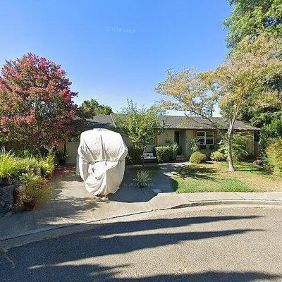 18763 King Ct, Sonoma, CA 95476