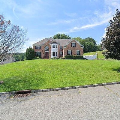 19 Bonnieview Ln, Towaco, NJ 07082