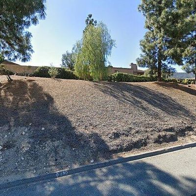 19 Northwoods Ln, La Crescenta, CA 91214