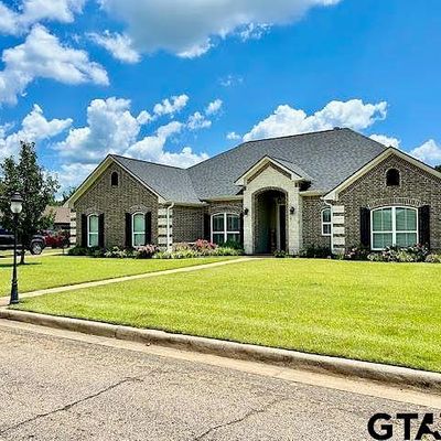 190 Highlands Blvd, Hallsville, TX 75650