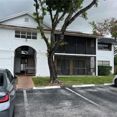 19085 Nw 62nd Ave, Hialeah, FL 33015