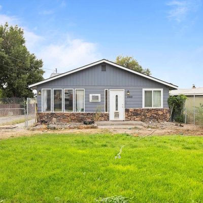 1910 E 3 Rd Ave, Kennewick, WA 99337