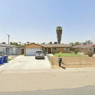 1913 W Harrison Ave, Porterville, CA 93257