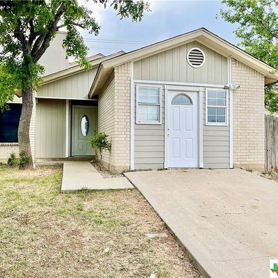 1923 Castle Gate Cir, San Marcos, TX 78666