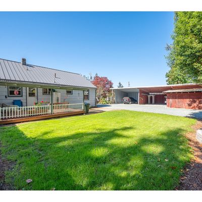 227 Border St, Myrtle Point, OR 97458