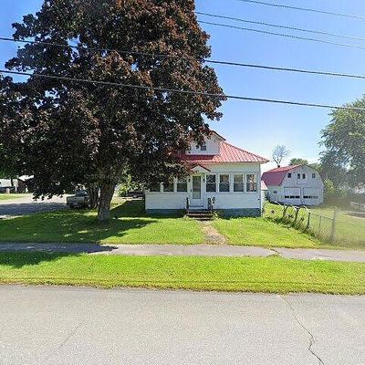 23 Elm St, East Millinocket, ME 04430