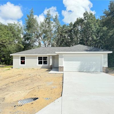 23 Fisher Way Trl, Ocklawaha, FL 32179