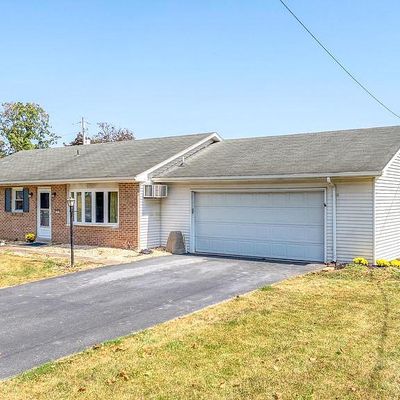 23 Quarry Rd, Leola, PA 17540