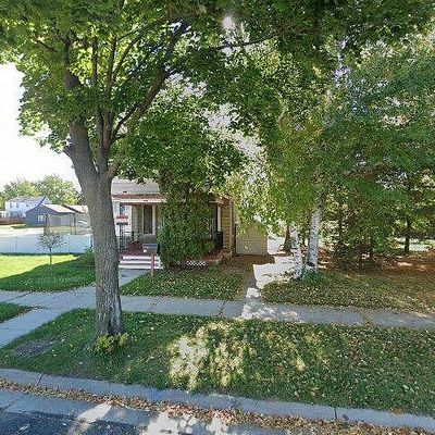 230 E Franklin St, Portage, WI 53901