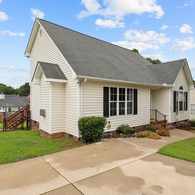 2302 Wood Duck Dr, Graham, NC 27253