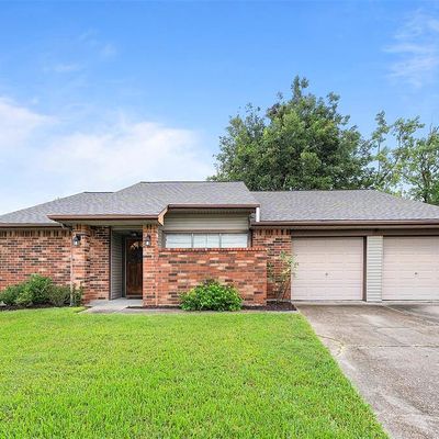 2303 Pilgrims Bend Dr, Friendswood, TX 77546