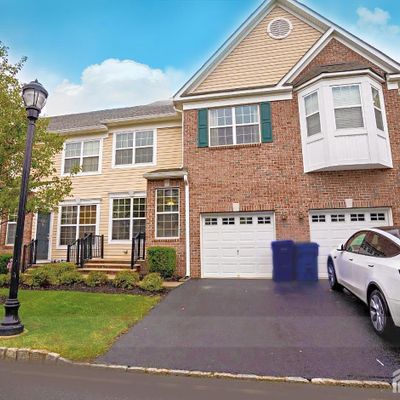 2351 Berkshire Ln, North Brunswick, NJ 08902