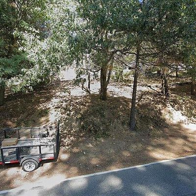 23922 Zuger Dr, Crestline, CA 92325