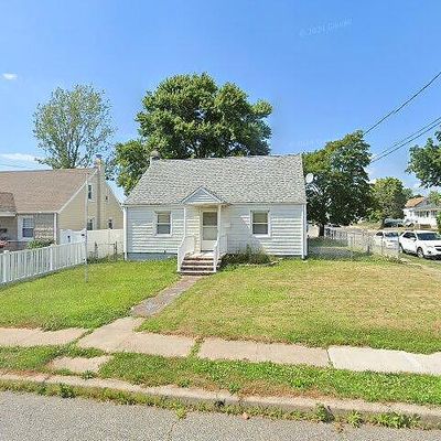 24 Lee Ave, Perth Amboy, NJ 08861