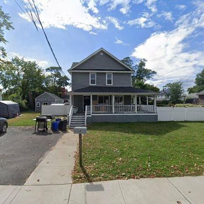 24 Maple Ave, Keansburg, NJ 07734