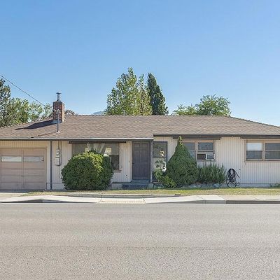 2432 Crater Lake Ave, Medford, OR 97504