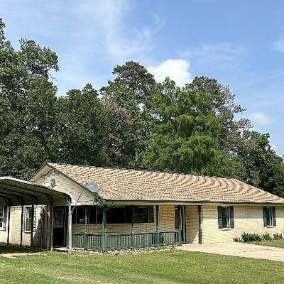 244 Pipeline Rd, Trinity, TX 75862