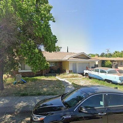 25 E Gibson Ave, Porterville, CA 93257