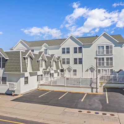 213 E Hand Ave 8, Wildwood, Nj 08260 Ave, Wildwood, NJ 08260