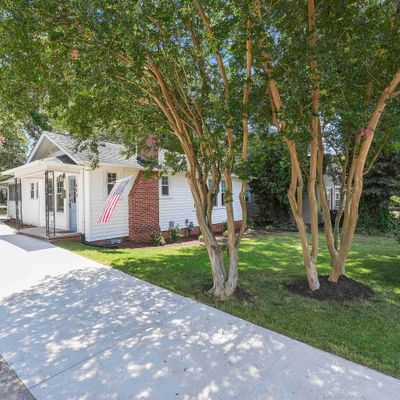 215 W Faris Rd, Greenville, SC 29605