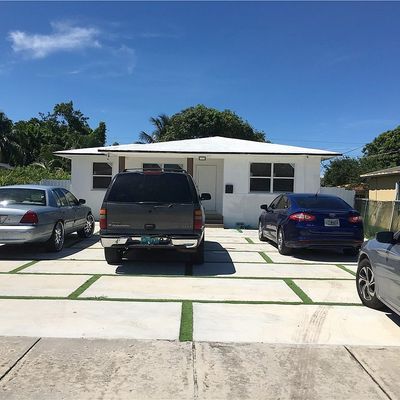 2151 Nw 59 Th St, Miami, FL 33142