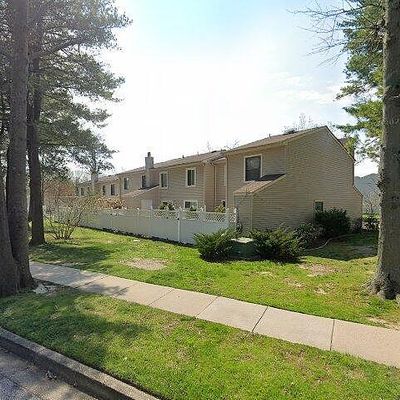 217 Deer Park Ct, Marlton, NJ 08053