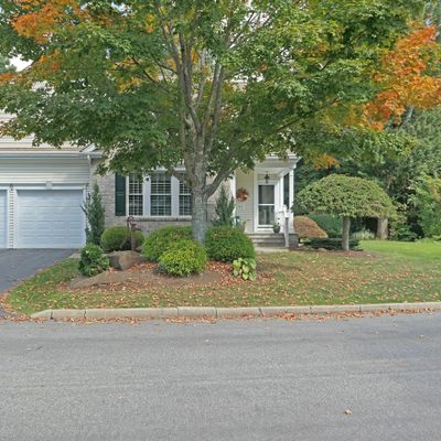 217 Chip Shot Ln, Oxford, CT 06478